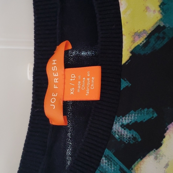 Joe Fresh Sweater - Picture 3 of 3